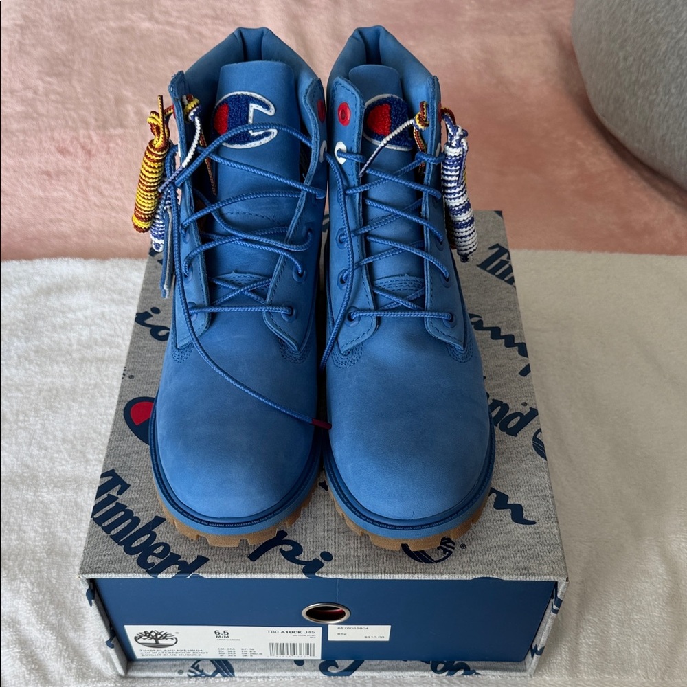 Timberland 6" Boot
Champion Bright Surf Blue